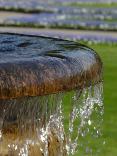 Brunnen im Hofgarten in München (hochkant)