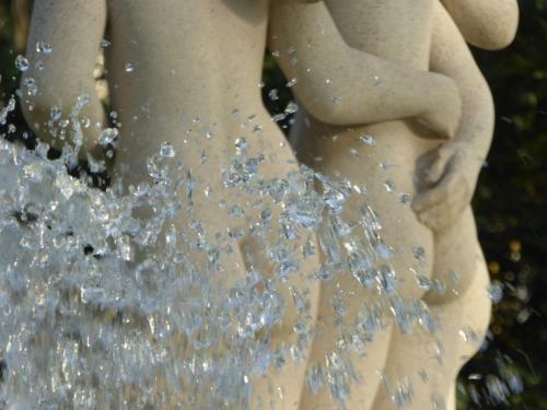 Wie Diamanten an den 3 Damen, Brunnen in Nizza